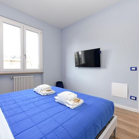 Blue Suite Apartment Сирмионе Экстерьер фото